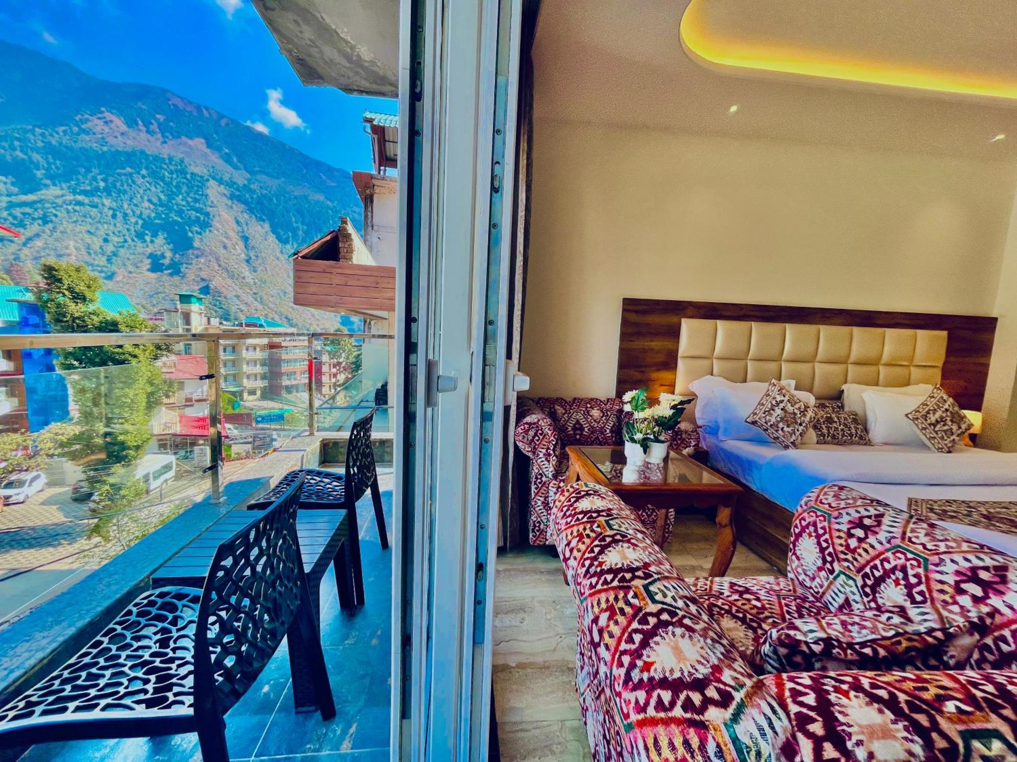 Hotel Amaravati Royal Palace 4*